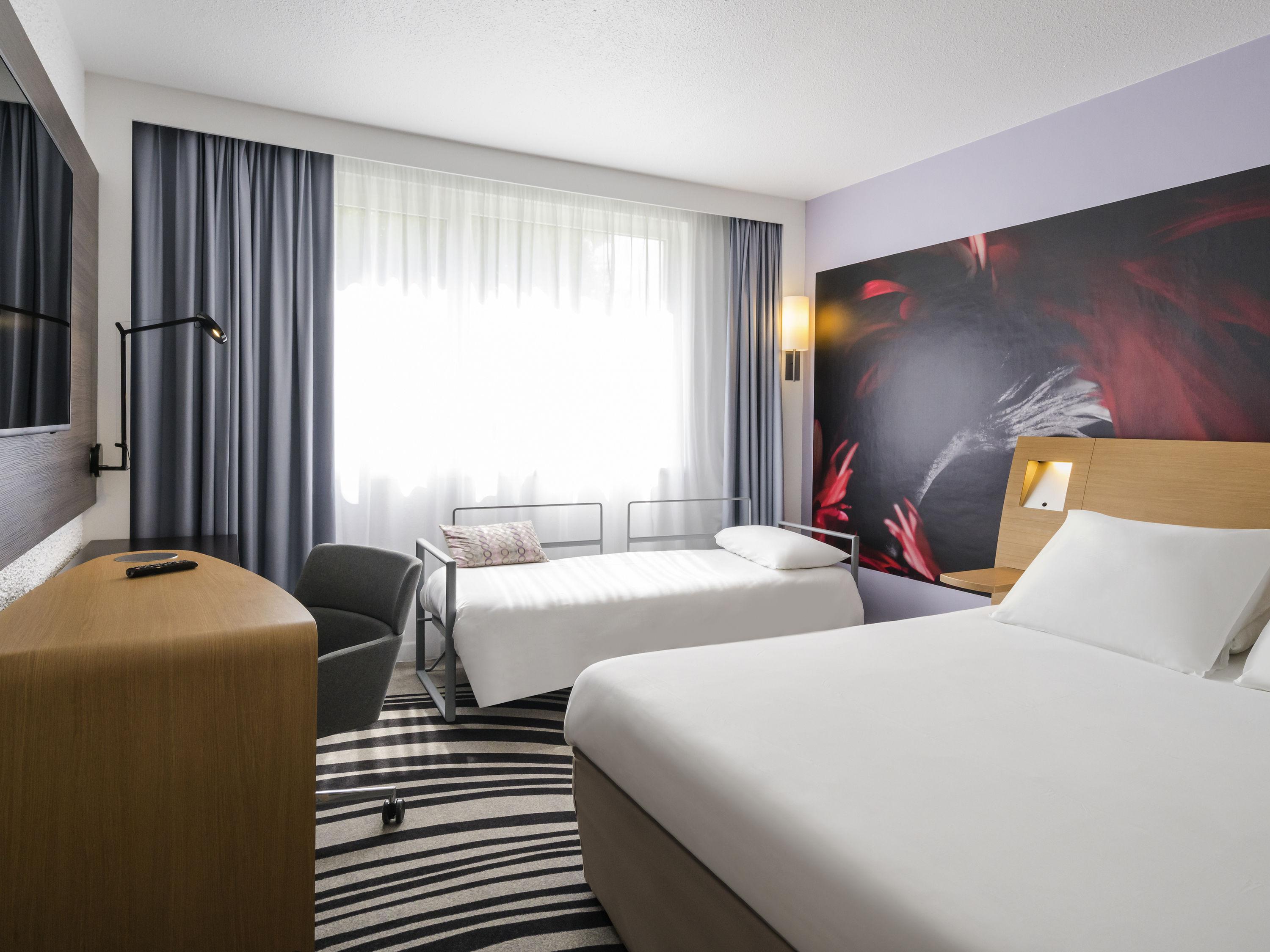 Novotel Сакле Екстериор снимка
