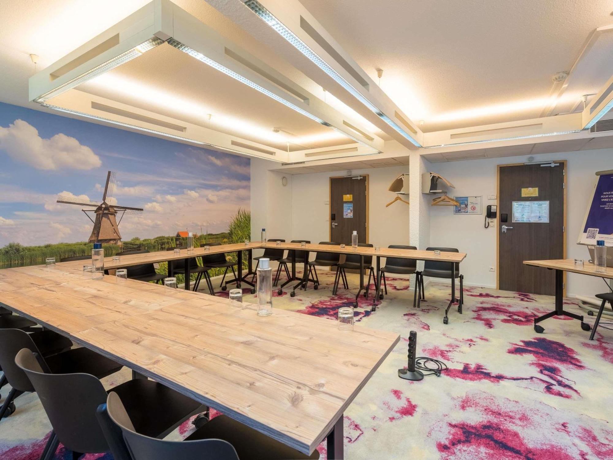 Novotel Сакле Екстериор снимка